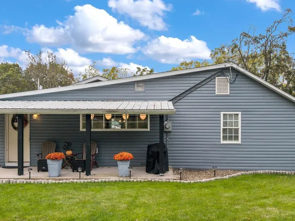 991 Scotia Rd, Port Matilda, PA 16870