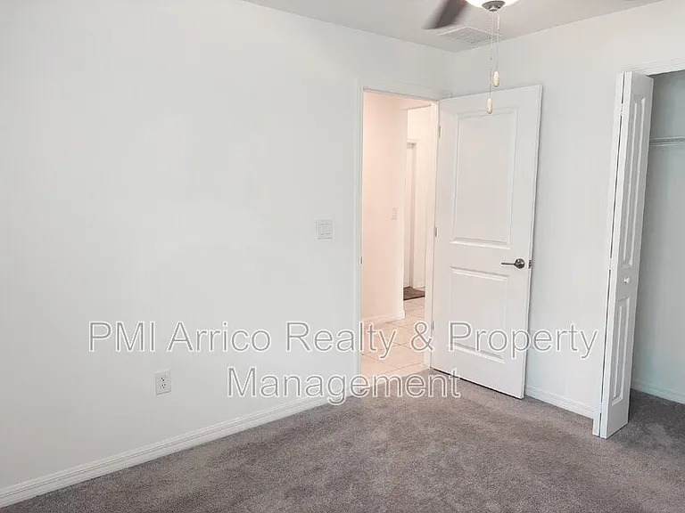 5487 Blue Azure Dr — Photo 19