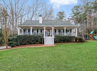 4722 Happy Valley Cir, Newnan, GA 30263