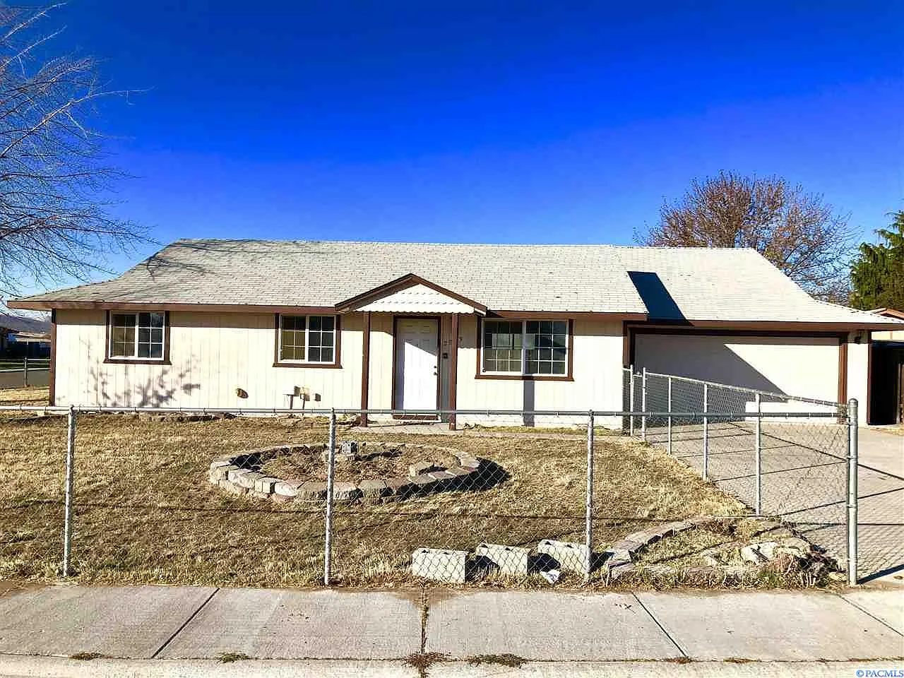 2903 Rose St photo 1