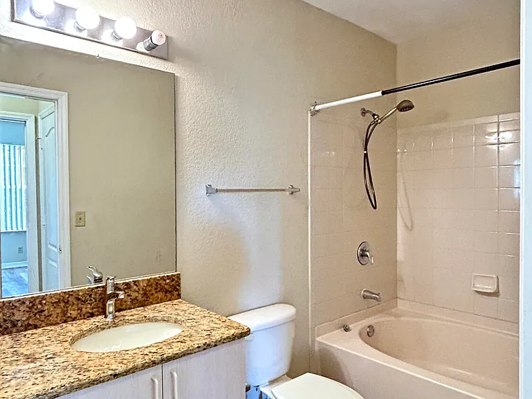104 SW Peacock Blvd #3-204 — Photo 12