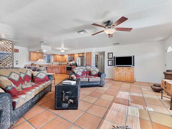 4th image of 1336 N Paseo De Golf