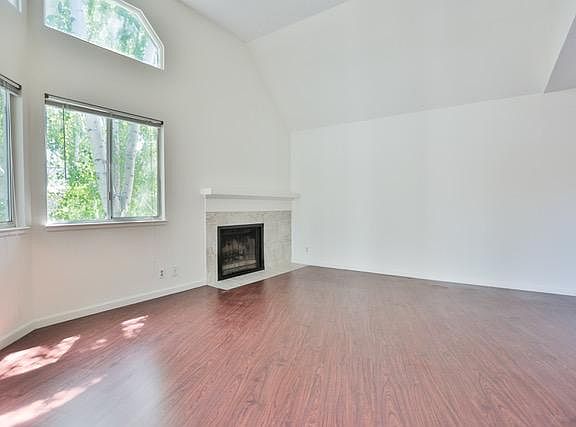 2nd image of 4874 Lakebird Ct