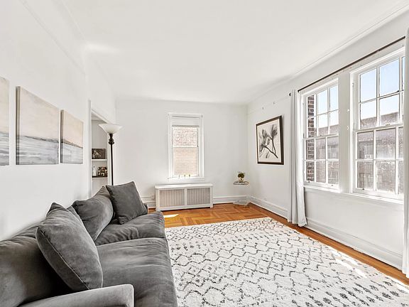 4th image of 1 Grace Ct APT 6D