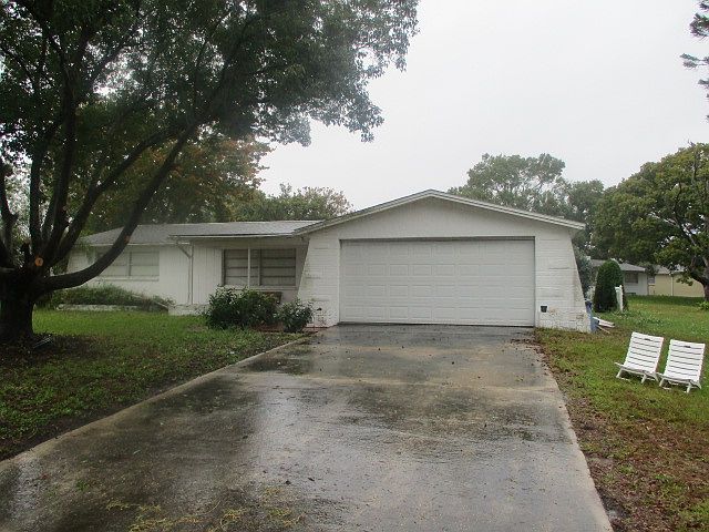 1st image of 6157 Glenwood Dr