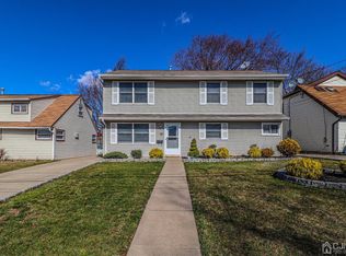 60 Cozy Cor, Avenel, NJ 07001