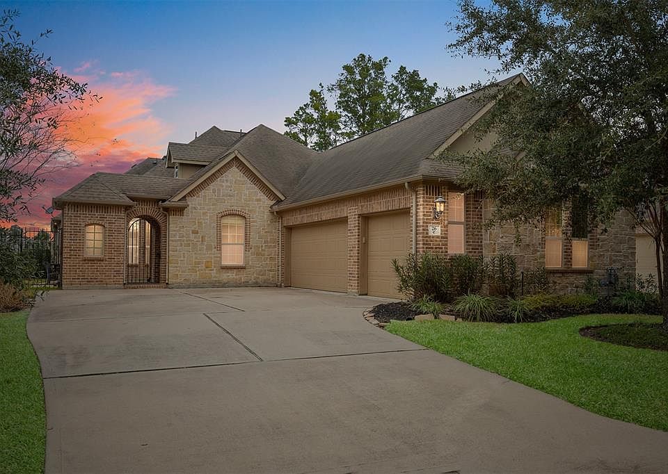 1st image of 26 Witherbee Pl