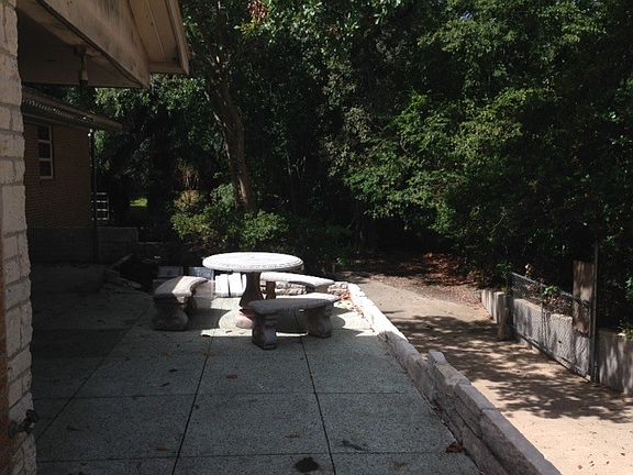 3rd image of 234 Girard Park Cir