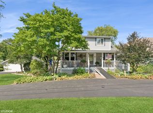 1036 S Smith St, Palatine, IL 60067