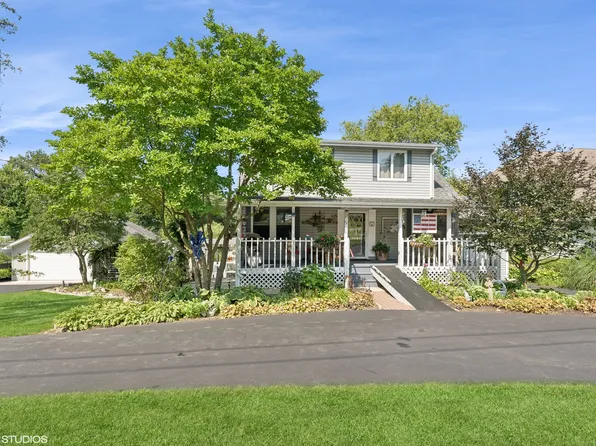 1036 S Smith St, Palatine, IL 60067