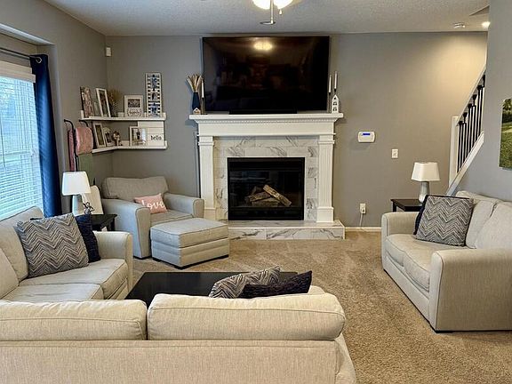 2nd image of 2673 Heather Glen Cir