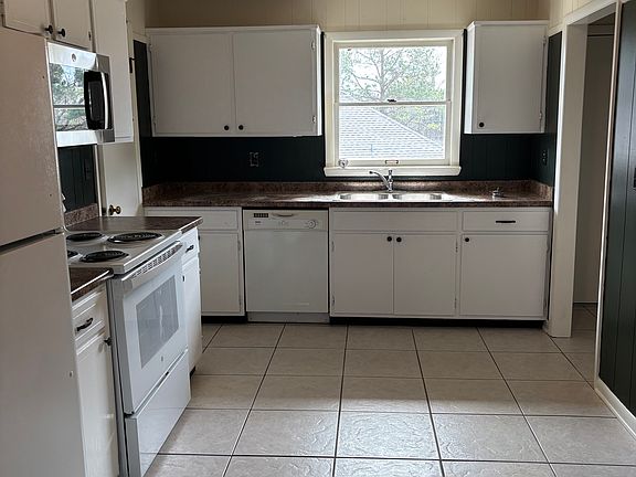 5th image of 7509 Bonnie Dr