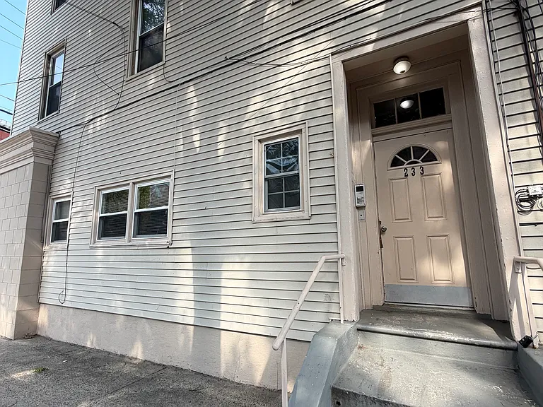 233 Barrow St #1A — Photo 13