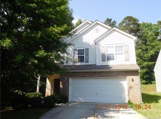 2415 Sunset Oaks Dr, Charlotte, NC 28216