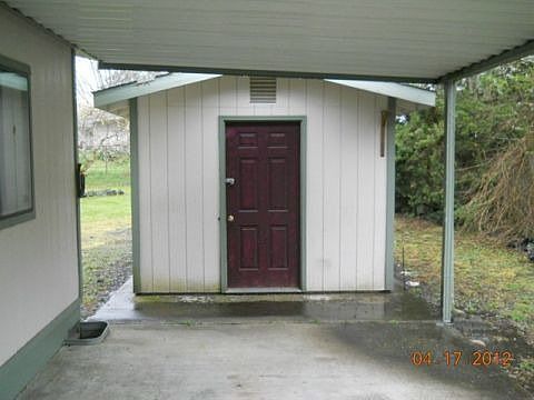 2nd image of 572 Glenalda Ct SE