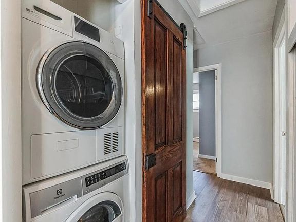 2nd image of 2834 Deep Water Cir