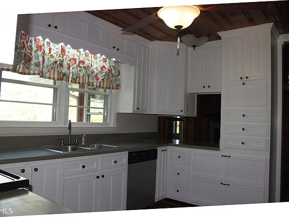 2nd image of 188 Skyview Dr