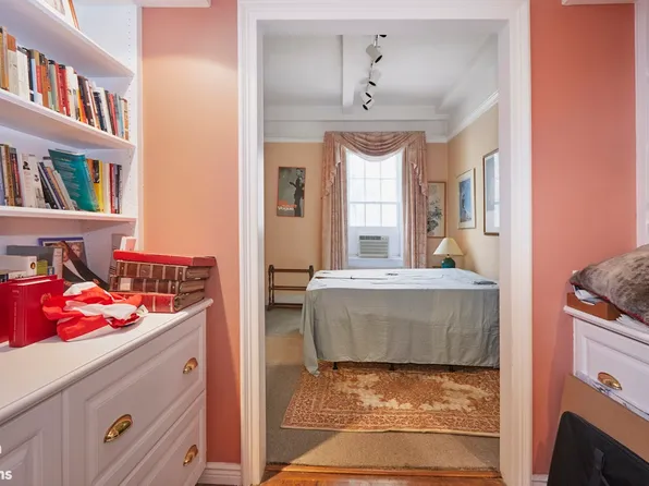 131 East 66th Street image 3 of 6