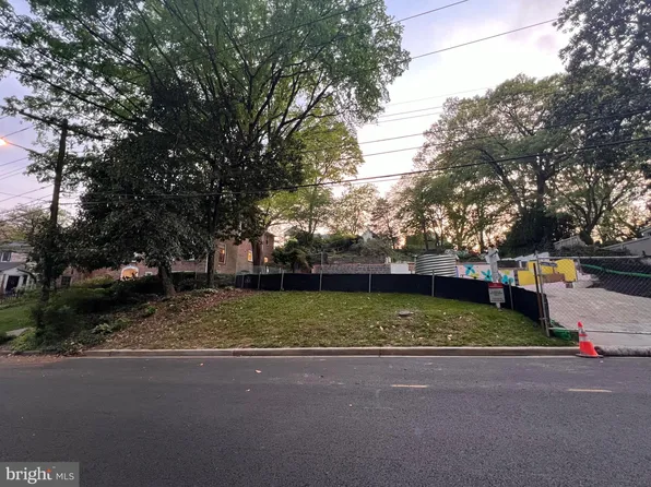 2250 48th St NW, Washington, DC 20007