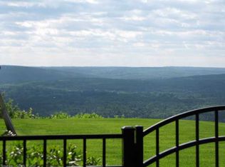 471 Deercliff Rd, Avon, CT 06001