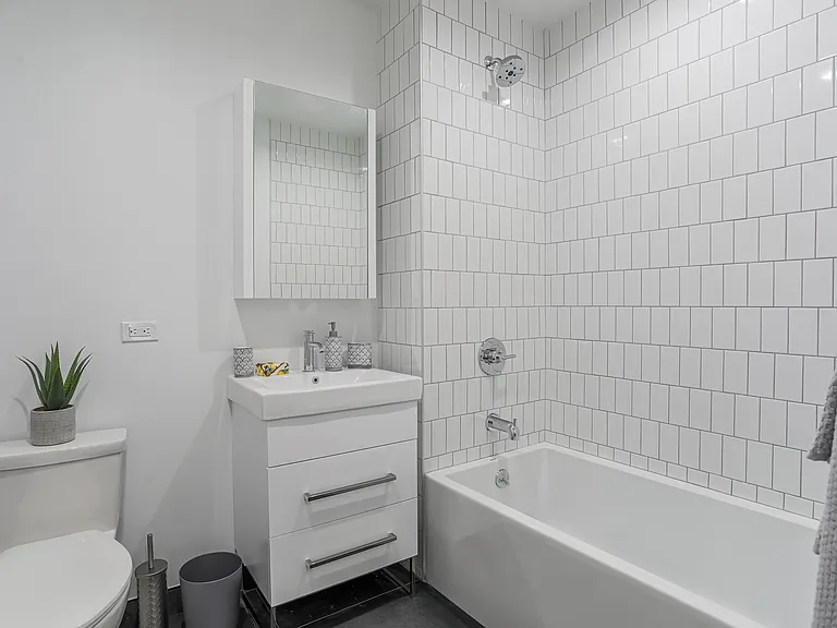 2510 Bedford Ave #6K — Photo 6