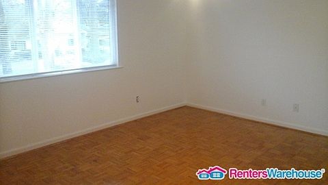 5th image of 2255B Paris St