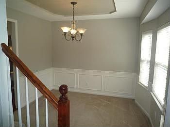 5th image of 924 NE Emily Ln
