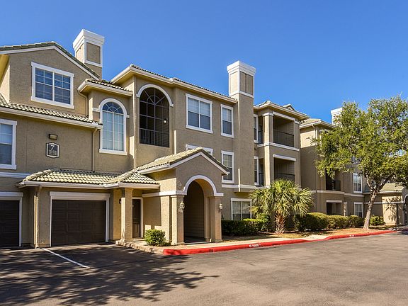 Indian Hollow Apartment Homes