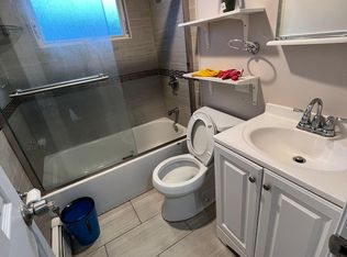 15 Scholar Ln FLOOR 2, Levittown, NY 11756