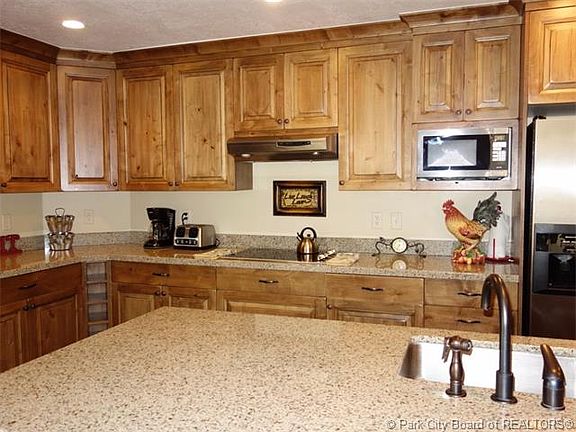 4th image of 3993 N Village Round Dr