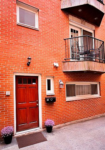 1st image of 533 W Oakdale Ave #5