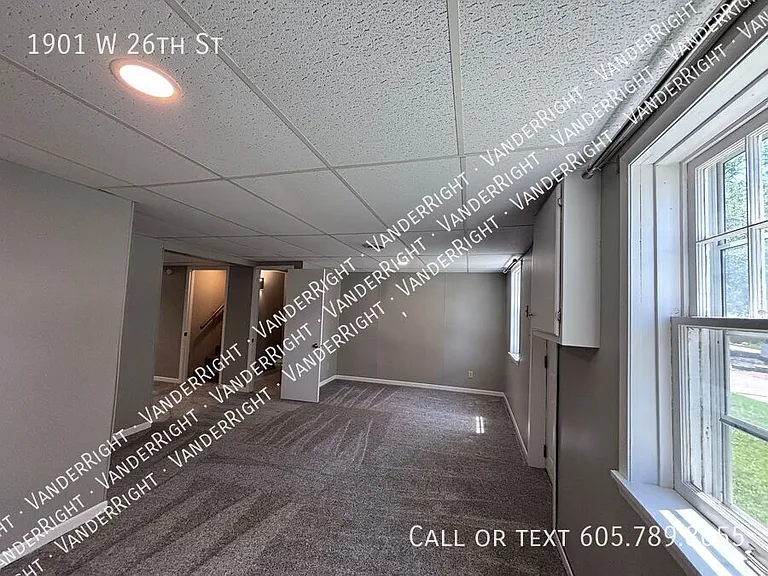 1901 W 26th St — Photo 25