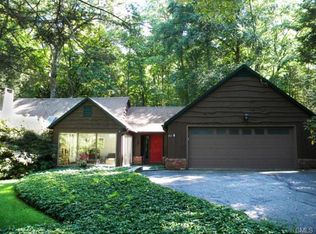 897 Candlewood Lake Rd S, New Milford, CT 06776