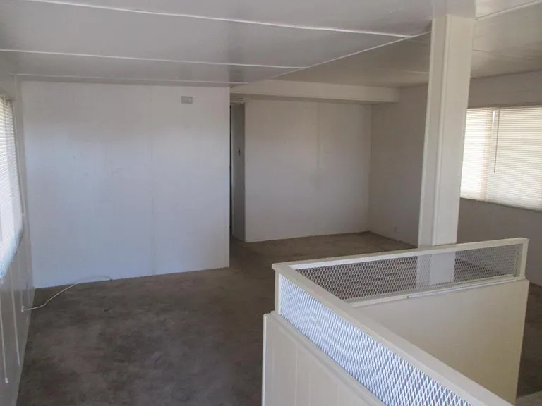 1074 W Johnston Ave — Photo 2