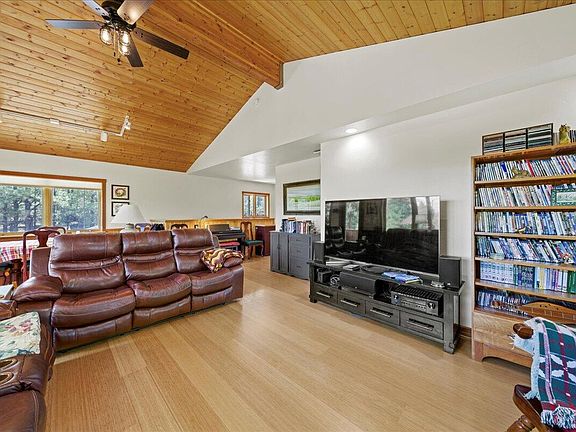 3rd image of 66 Blue Stem Rd