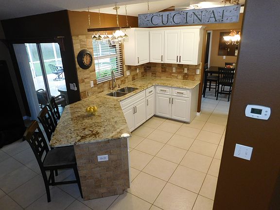 Kitchen and breakfast nook