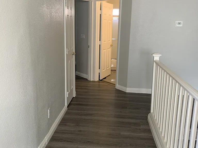 2238 Alanhurst Dr — Photo 20