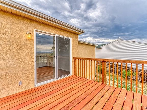 4th image of 620 Pioneer Ln