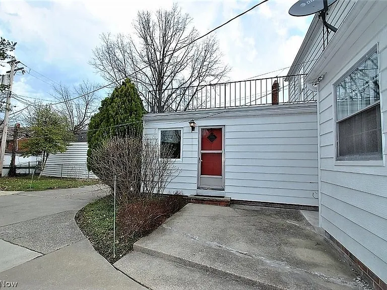 3578 Latimore Rd — Photo 23