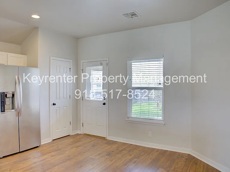 5839 E 148th Pl S — Photo 11