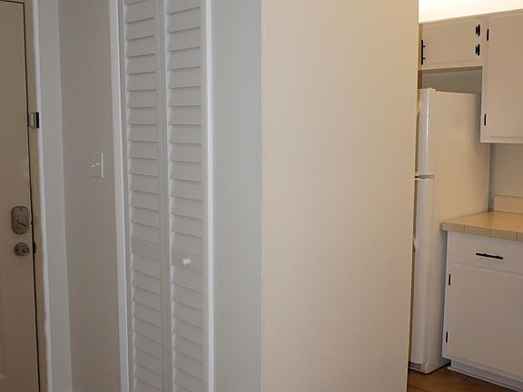 4th image of 5219 Via Hacienda Cir