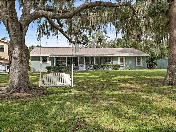 5th image of 16118 Armistead Ln