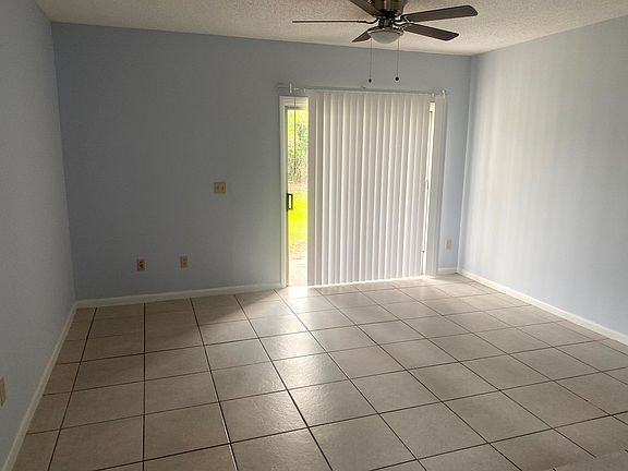 3rd image of 12086 Mendel Dr