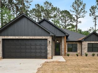 309 Pineview Ln, Jacksonville, TX 75766