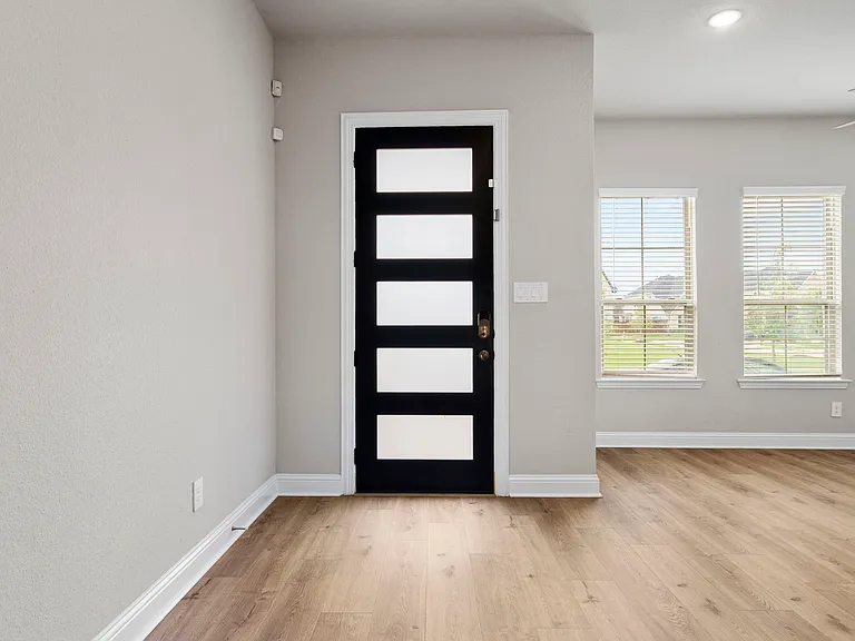 12972 Rockham Ln — Photo 4