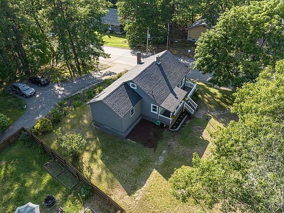 4th image of 26 Berwick Rd