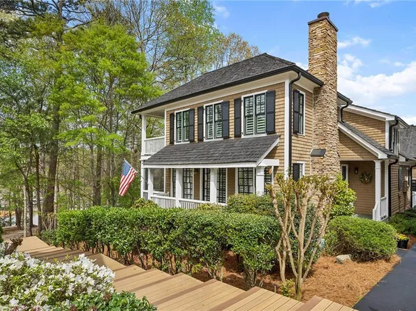 407 Waterfront Park Ln, Dawsonville, GA 30534