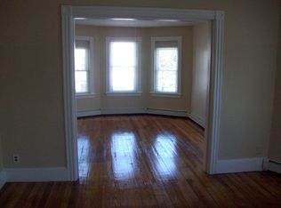 82 Clarence St #2, Providence, RI 02909