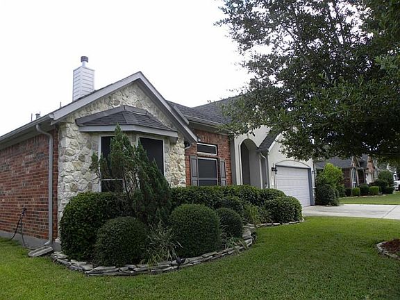 2nd image of 1809 Foxglove Dr