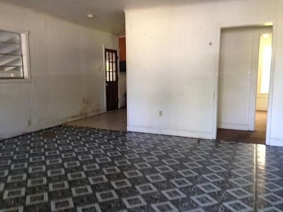 5th image of 602 Erie Ave